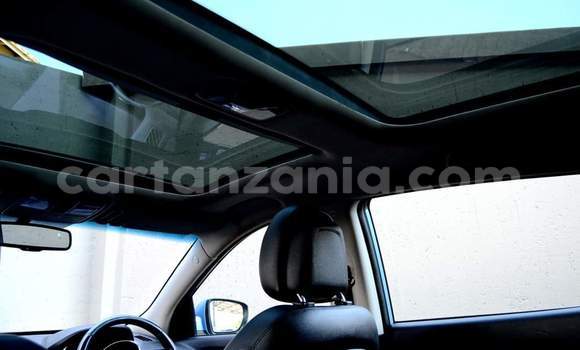 Buy Used Hyundai ix35 Blue Car in Dar es Salaam in Dar es Salaam Buy Used Hyundai ix35 Blue Car in Dar es Salaam in Dar es Salaam