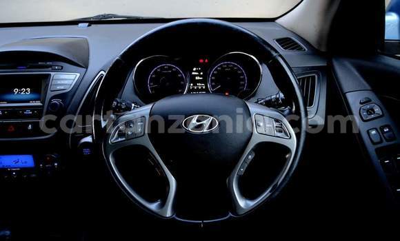 Buy Used Hyundai ix35 Blue Car in Dar es Salaam in Dar es Salaam Buy Used Hyundai ix35 Blue Car in Dar es Salaam in Dar es Salaam