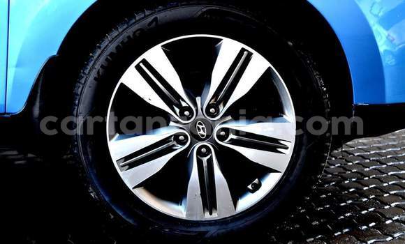 Buy Used Hyundai ix35 Blue Car in Dar es Salaam in Dar es Salaam Buy Used Hyundai ix35 Blue Car in Dar es Salaam in Dar es Salaam