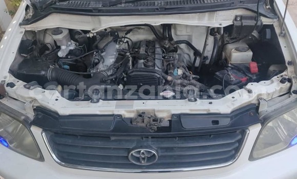 Buy Used Toyota Noah White Car in Dar es Salaam in Dar es Salaam Buy Used Toyota Noah White Car in Dar es Salaam in Dar es Salaam
