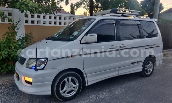 Buy Used Toyota Noah White Car in Dar es Salaam in Dar es Salaam Buy Used Toyota Noah White Car in Dar es Salaam in Dar es Salaam