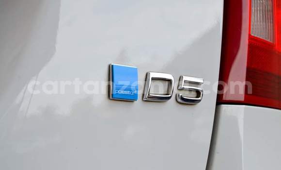 Nunua Ilio tumika Volvo S60 Nyeupe Gari ndani ya Dar es Salaam nchini Dar es Salaam Nunua Ilio tumika Volvo S60 Nyeupe Gari ndani ya Dar es Salaam nchini Dar es Salaam