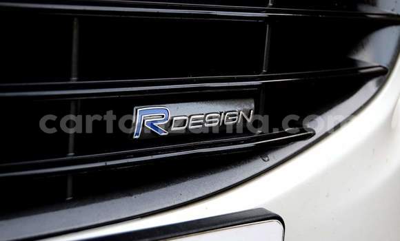 Nunua Ilio tumika Volvo S60 Nyeupe Gari ndani ya Dar es Salaam nchini Dar es Salaam Nunua Ilio tumika Volvo S60 Nyeupe Gari ndani ya Dar es Salaam nchini Dar es Salaam