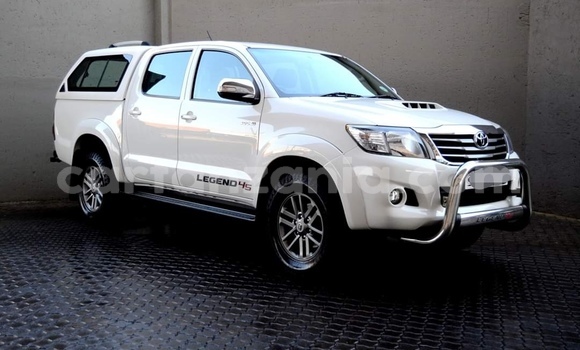 Buy Used Toyota Hilux White Car in Dar es Salaam in Dar es Salaam