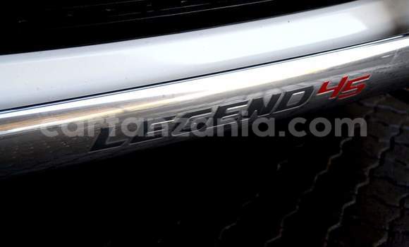 Buy Used Toyota Hilux White Car in Dar es Salaam in Dar es Salaam Buy Used Toyota Hilux White Car in Dar es Salaam in Dar es Salaam