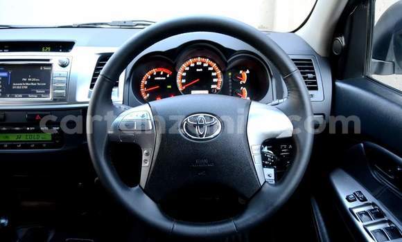 Buy Used Toyota Hilux White Car in Dar es Salaam in Dar es Salaam Buy Used Toyota Hilux White Car in Dar es Salaam in Dar es Salaam