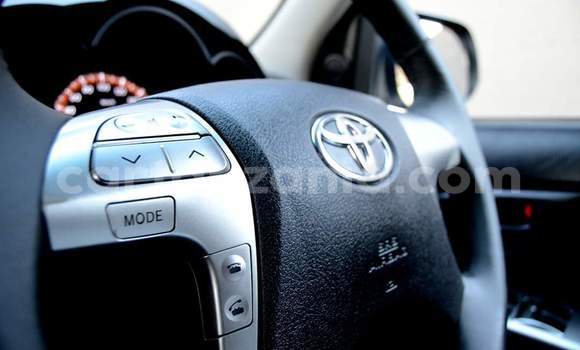 Buy Used Toyota Hilux White Car in Dar es Salaam in Dar es Salaam Buy Used Toyota Hilux White Car in Dar es Salaam in Dar es Salaam
