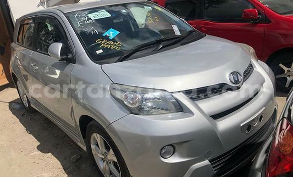 Buy Used Toyota IST Silver Car in Dar es Salaam in Dar es Salaam Buy Used Toyota IST Silver Car in Dar es Salaam in Dar es Salaam