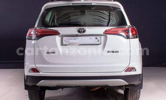 Nunua Ilio tumika Toyota RAV4 Nyeupe Gari ndani ya Dar es Salaam nchini Dar es Salaam Nunua Ilio tumika Toyota RAV4 Nyeupe Gari ndani ya Dar es Salaam nchini Dar es Salaam