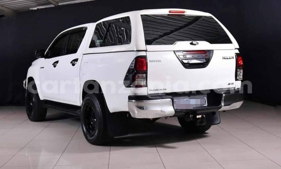 Nunua Ilio tumika Toyota Hilux Nyeupe Gari ndani ya Dar es Salaam nchini Dar es Salaam Nunua Ilio tumika Toyota Hilux Nyeupe Gari ndani ya Dar es Salaam nchini Dar es Salaam