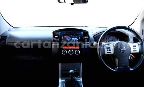 Nunua Ilio tumika Nissan Navara Nyeupe Gari ndani ya Dar es Salaam nchini Dar es Salaam Nunua Ilio tumika Nissan Navara Nyeupe Gari ndani ya Dar es Salaam nchini Dar es Salaam