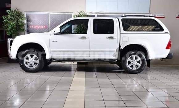 Nunua Ilio tumika Isuzu KB Nyeupe Gari ndani ya Dar es Salaam nchini Dar es Salaam Nunua Ilio tumika Isuzu KB Nyeupe Gari ndani ya Dar es Salaam nchini Dar es Salaam