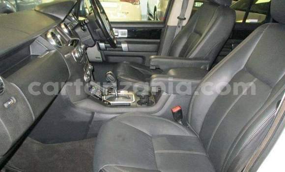 Nunua Ilio tumika Land Rover Discovery Nyeupe Gari ndani ya Dar es Salaam nchini Dar es Salaam Nunua Ilio tumika Land Rover Discovery Nyeupe Gari ndani ya Dar es Salaam nchini Dar es Salaam