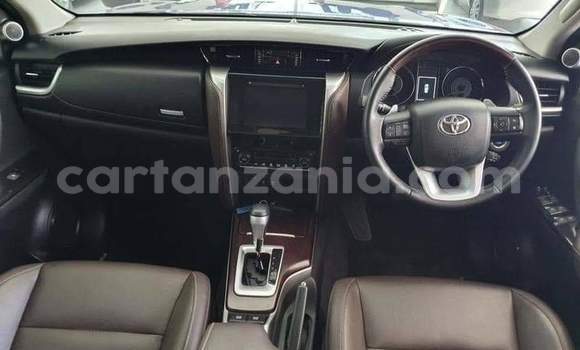Nunua Ilio tumika Toyota Fortuner Bluu Gari ndani ya Dar es Salaam nchini Dar es Salaam Nunua Ilio tumika Toyota Fortuner Bluu Gari ndani ya Dar es Salaam nchini Dar es Salaam
