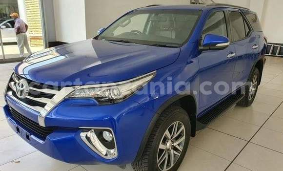 Nunua Ilio tumika Toyota Fortuner Bluu Gari ndani ya Dar es Salaam nchini Dar es Salaam Nunua Ilio tumika Toyota Fortuner Bluu Gari ndani ya Dar es Salaam nchini Dar es Salaam