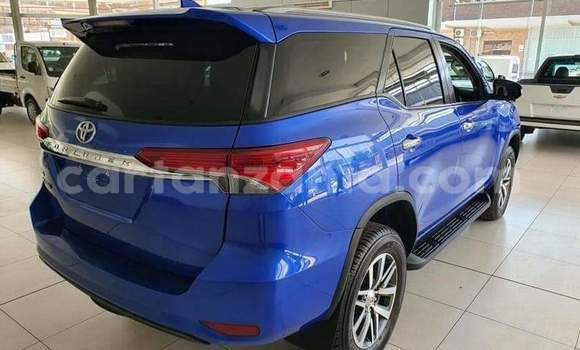 Nunua Ilio tumika Toyota Fortuner Bluu Gari ndani ya Dar es Salaam nchini Dar es Salaam Nunua Ilio tumika Toyota Fortuner Bluu Gari ndani ya Dar es Salaam nchini Dar es Salaam