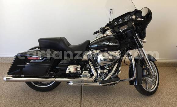 Nunua Ilio tumika Harley Davidson Street Glide Nyeusi Bike ndani ya Dar es Salaam nchini Dar es Salaam Nunua Ilio tumika Harley Davidson Street Glide Nyeusi Bike ndani ya Dar es Salaam nchini Dar es Salaam