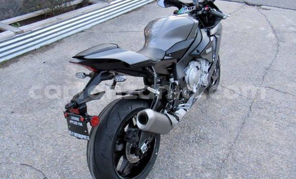 Nunua Ilio tumika Yamaha YFZ Nyingine Bike ndani ya Songea nchini Ruvuma Nunua Ilio tumika Yamaha YFZ Nyingine Bike ndani ya Songea nchini Ruvuma