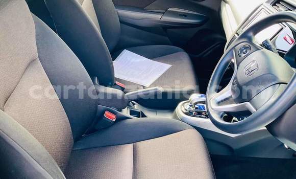 Nunua Ilio tumika Honda FIT Fedha Gari ndani ya Dar es Salaam nchini Dar es Salaam Nunua Ilio tumika Honda FIT Fedha Gari ndani ya Dar es Salaam nchini Dar es Salaam