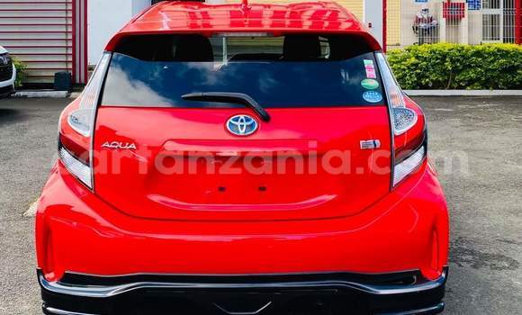 Nunua Ilio tumika Toyota Aqua Nyekundu Gari ndani ya Dar es Salaam nchini Dar es Salaam Nunua Ilio tumika Toyota Aqua Nyekundu Gari ndani ya Dar es Salaam nchini Dar es Salaam
