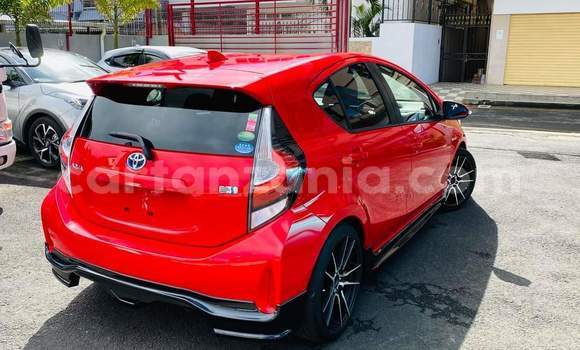 Nunua Ilio tumika Toyota Aqua Nyekundu Gari ndani ya Dar es Salaam nchini Dar es Salaam Nunua Ilio tumika Toyota Aqua Nyekundu Gari ndani ya Dar es Salaam nchini Dar es Salaam