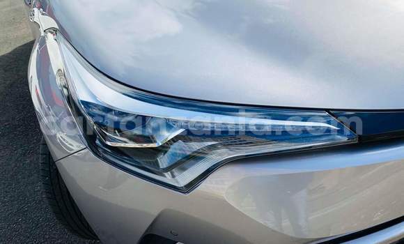 Nunua Ilio tumika Toyota C-HR Fedha Gari ndani ya Dar es Salaam nchini Dar es Salaam Nunua Ilio tumika Toyota C-HR Fedha Gari ndani ya Dar es Salaam nchini Dar es Salaam