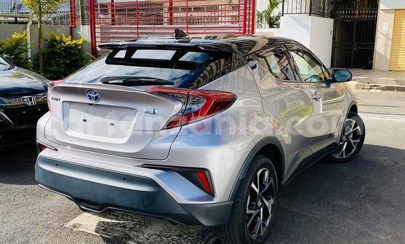 Nunua Ilio tumika Toyota C-HR Fedha Gari ndani ya Dar es Salaam nchini Dar es Salaam Nunua Ilio tumika Toyota C-HR Fedha Gari ndani ya Dar es Salaam nchini Dar es Salaam