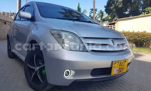 Buy Used Toyota IST Silver Car in Dar es Salaam in Dar es Salaam Buy Used Toyota IST Silver Car in Dar es Salaam in Dar es Salaam