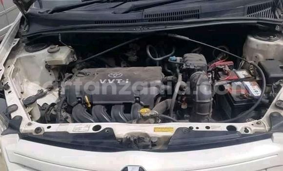 Buy Used Toyota IST White Car in Dar es Salaam in Dar es Salaam Buy Used Toyota IST White Car in Dar es Salaam in Dar es Salaam