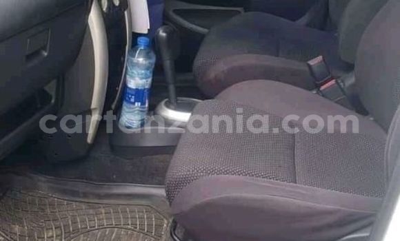 Buy Used Toyota IST White Car in Dar es Salaam in Dar es Salaam Buy Used Toyota IST White Car in Dar es Salaam in Dar es Salaam