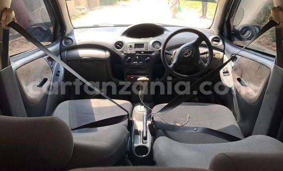 Buy Used Toyota Vitz Green Car in Dar es Salaam in Dar es Salaam Buy Used Toyota Vitz Green Car in Dar es Salaam in Dar es Salaam