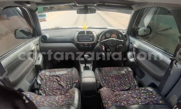 Buy Used Toyota RAV4 White Car in Dar es Salaam in Dar es Salaam Buy Used Toyota RAV4 White Car in Dar es Salaam in Dar es Salaam