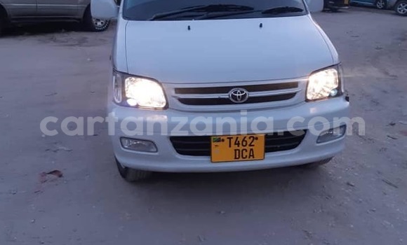 Buy Used Toyota Noah White Car in Dar es Salaam in Dar es Salaam Buy Used Toyota Noah White Car in Dar es Salaam in Dar es Salaam