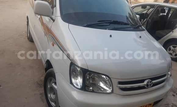 Buy Used Toyota Noah White Car in Dar es Salaam in Dar es Salaam Buy Used Toyota Noah White Car in Dar es Salaam in Dar es Salaam