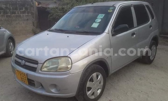 Nunua Ilio tumika Suzuki Swift Fedha Gari ndani ya Dar es Salaam nchini Dar es Salaam