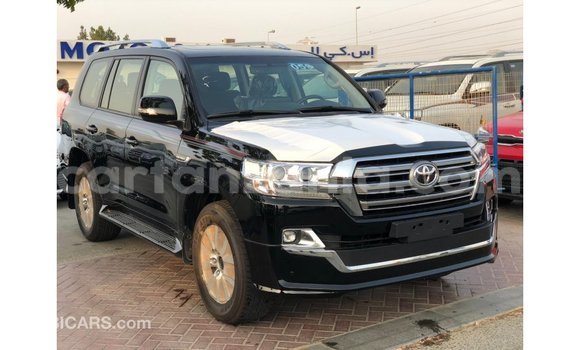 Nunua Imported Toyota Land Cruiser Nyeusi Gari ndani ya Import - Dubai nchini Arusha Nunua Imported Toyota Land Cruiser Nyeusi Gari ndani ya Import - Dubai nchini Arusha