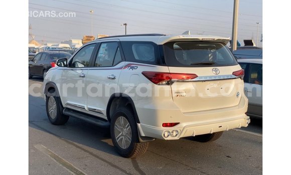 Buy Import Toyota Fortuner White Car in Import - Dubai in Arusha Buy Import Toyota Fortuner White Car in Import - Dubai in Arusha