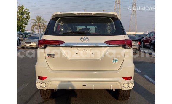 Buy Import Toyota Fortuner White Car in Import - Dubai in Arusha Buy Import Toyota Fortuner White Car in Import - Dubai in Arusha