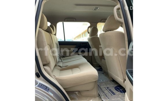 Buy Import Toyota Land Cruiser Other Car in Import - Dubai in Arusha Buy Import Toyota Land Cruiser Other Car in Import - Dubai in Arusha
