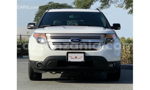 Buy Import Ford Explorer White Car in Import - Dubai in Arusha Buy Import Ford Explorer White Car in Import - Dubai in Arusha