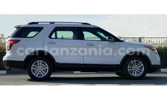 Buy Import Ford Explorer White Car in Import - Dubai in Arusha Buy Import Ford Explorer White Car in Import - Dubai in Arusha