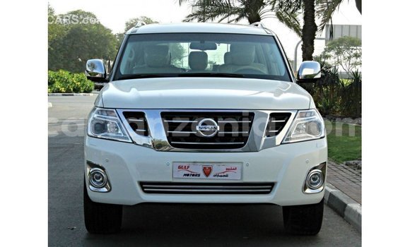 Nunua Imported Nissan Patrol Nyeupe Gari ndani ya Import - Dubai nchini Arusha Nunua Imported Nissan Patrol Nyeupe Gari ndani ya Import - Dubai nchini Arusha