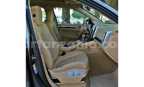 Buy Import Porsche Cayenne Brown Car in Import - Dubai in Arusha Buy Import Porsche Cayenne Brown Car in Import - Dubai in Arusha
