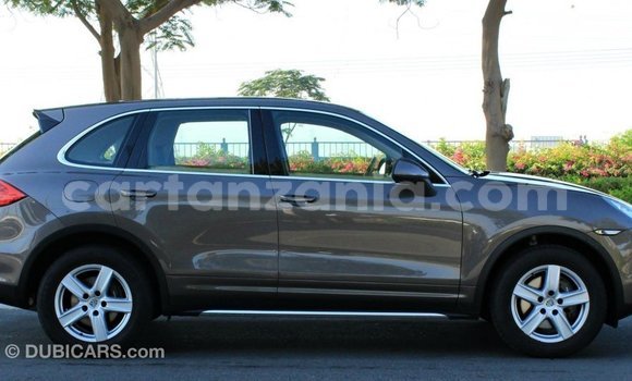 Buy Import Porsche Cayenne Brown Car in Import - Dubai in Arusha Buy Import Porsche Cayenne Brown Car in Import - Dubai in Arusha