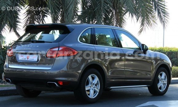Buy Import Porsche Cayenne Brown Car in Import - Dubai in Arusha Buy Import Porsche Cayenne Brown Car in Import - Dubai in Arusha