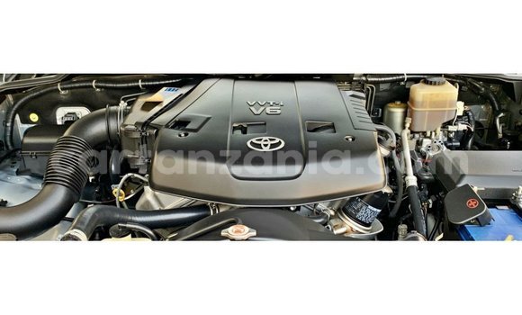 Buy Import Toyota Land Cruiser Blue Car in Import - Dubai in Arusha Buy Import Toyota Land Cruiser Blue Car in Import - Dubai in Arusha