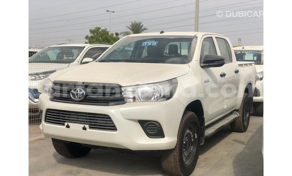 Buy Import Toyota Hilux White Car in Import - Dubai in Arusha Buy Import Toyota Hilux White Car in Import - Dubai in Arusha