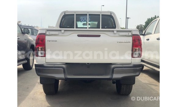 Buy Import Toyota Hilux White Car in Import - Dubai in Arusha Buy Import Toyota Hilux White Car in Import - Dubai in Arusha