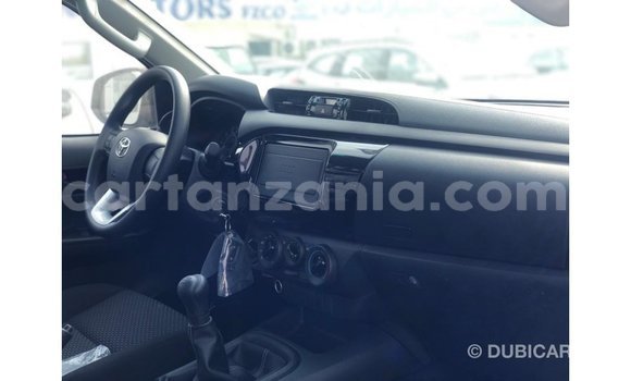Buy Import Toyota Hilux White Car in Import - Dubai in Arusha Buy Import Toyota Hilux White Car in Import - Dubai in Arusha