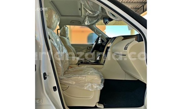 Buy Import Nissan Patrol White Car in Import - Dubai in Arusha Buy Import Nissan Patrol White Car in Import - Dubai in Arusha